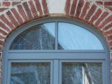 installation-de-chassis-bois-alu-super-isolant-ici-chassis-cintre-sur-mesure-dans-baie-existante-maison-particuliere-a-namur